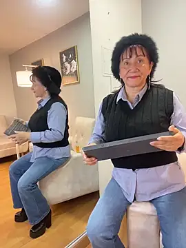 Savvanahh online show from February 2026 12:05:01 PM