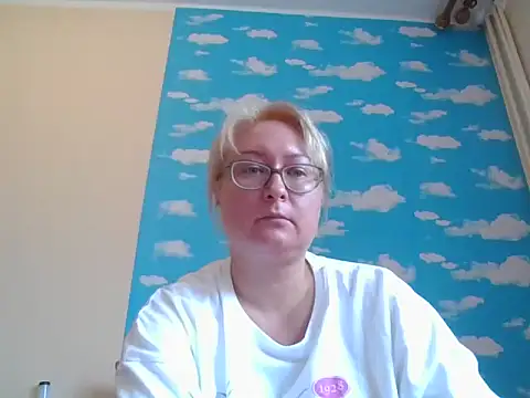 RealLittleRedRidingHood online show from June 2026 12:28:02 PM