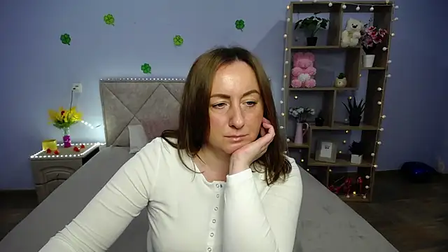 Abby Taylorr online show from March 2025 01:23:01 PM