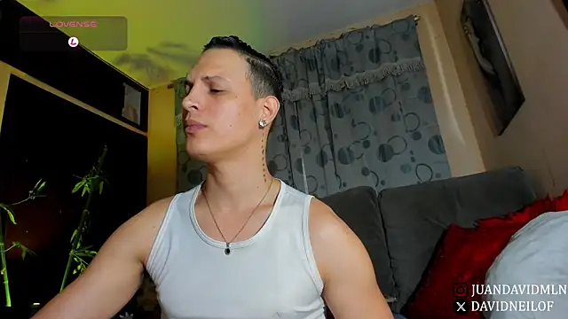 Snapshot of DavidNeill chatting on July 2026 11:50:01 PM DavidNeill online show from July 2026 11:50:01 PM
