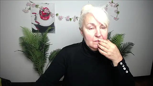 BlondyLeeBest online show from February 2026 07:33:01 PM