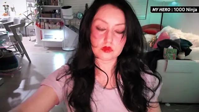 Vesaaa online show from November 2025 05:18:01 AM