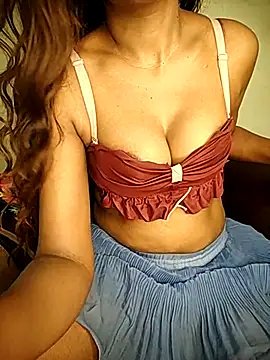 Snapshot of Indian-Squirt chatting on March 2025 07:01:01 AM Indian-Squirt online show from March 2025 07:01:01 AM