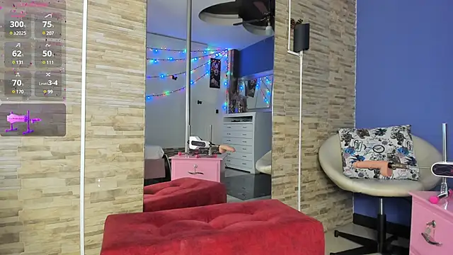 Snapshot of Lissa_Brow chatting on February 2025 02:16:02 AM Lissa Brow online show from February 2025 02:16:02 AM