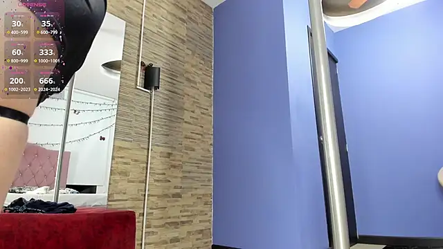 Snapshot of Lissa_Brow chatting on March 2025 03:00:02 AM Lissa Brow online show from March 2025 03:00:02 AM