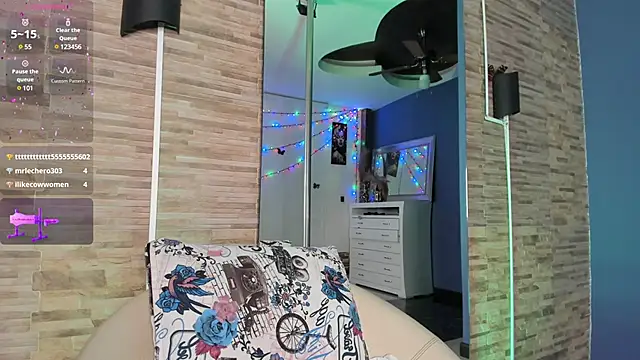 Snapshot of Lissa_Brow chatting on February 2025 05:20:01 AM Lissa Brow online show from February 2025 05:20:01 AM