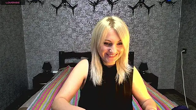 annagreeneyess online show from May 2026 11:10:01 AM