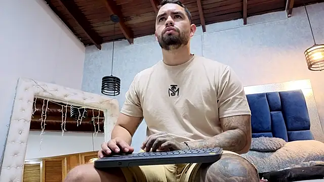 matteosantos online show from November 2025 09:26:02 PM