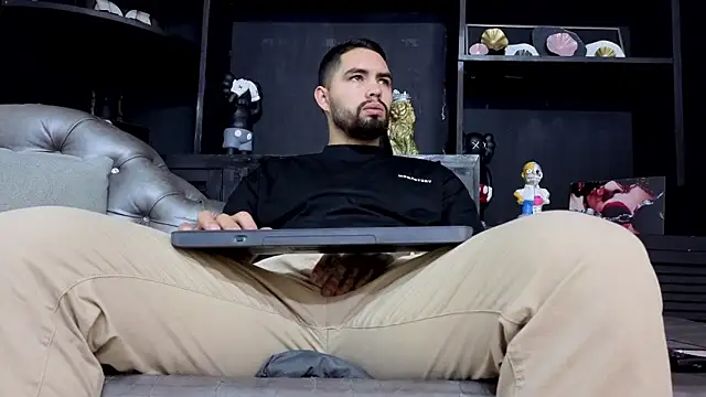 Snapshot of matteosantos chatting on January 2026 11:49:02 AM matteosantos online show from January 2026 11:49:02 AM