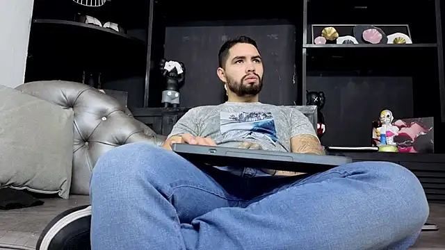 Snapshot of matteosantos chatting on January 2026 11:46:01 AM matteosantos online show from January 2026 11:46:01 AM