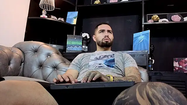 Snapshot of matteosantos chatting on March 2026 11:34:02 AM matteosantos online show from March 2026 11:34:02 AM