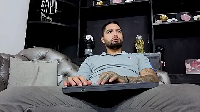 matteosantos online show from December 2025 12:17:02 PM