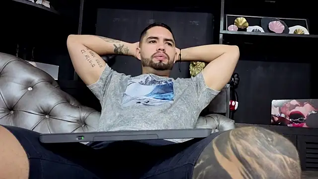 Snapshot of matteosantos chatting on December 2025 10:40:01 AM matteosantos online show from December 2025 10:40:01 AM