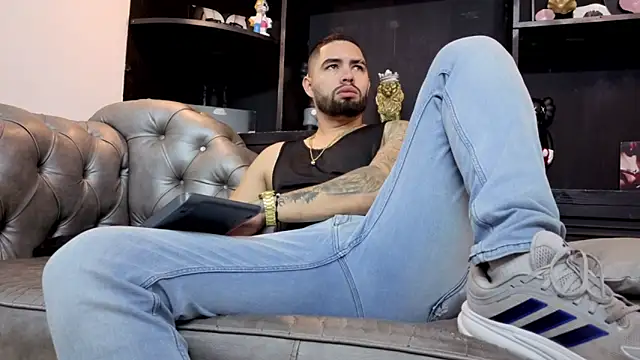 Snapshot of matteosantos chatting on March 2026 11:50:01 AM matteosantos online show from March 2026 11:50:01 AM