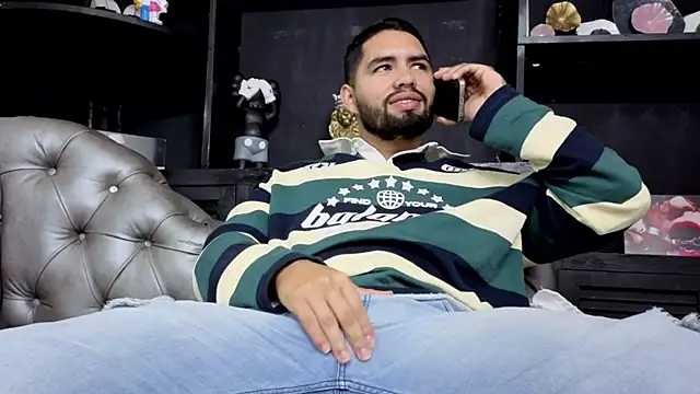 Snapshot of matteosantos chatting on February 2026 11:10:02 AM matteosantos online show from February 2026 11:10:02 AM