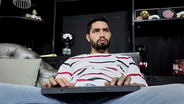 Snapshot of matteosantos chatting on January 2026 01:26:01 PM matteosantos online show from January 2026 01:26:01 PM