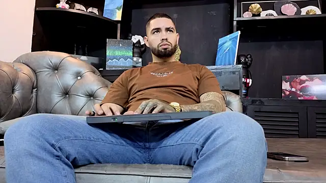 Snapshot of matteosantos chatting on March 2026 01:01:01 PM matteosantos online show from March 2026 01:01:01 PM