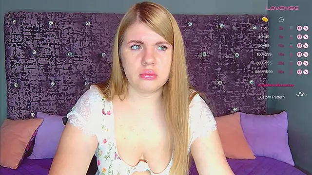 NoraBigAss online show from December 2025 01:28:01 AM