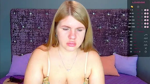 NoraBigAss online show from October 2025 02:13:01 AM
