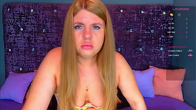 NoraBigAss online show from September 2025 01:17:02 AM