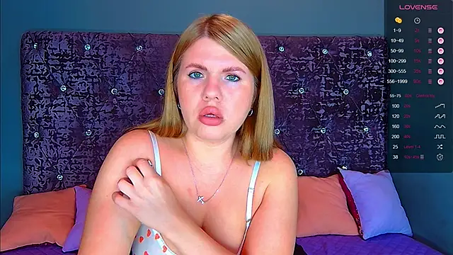 NoraBigAss online show from October 2025 01:51:01 AM