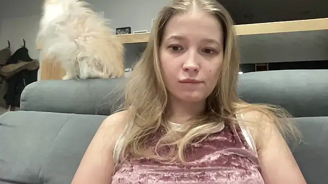 Snapshot of CharmingSarah chatting on February 2025 05:42:01 PM CharmingSarah online show from February 2025 05:42:01 PM