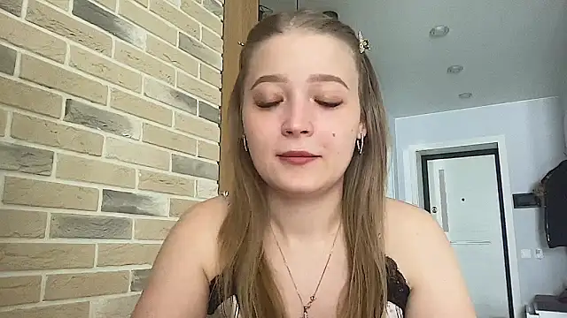 CharmingSarah online show from March 2026 10:30:02 AM