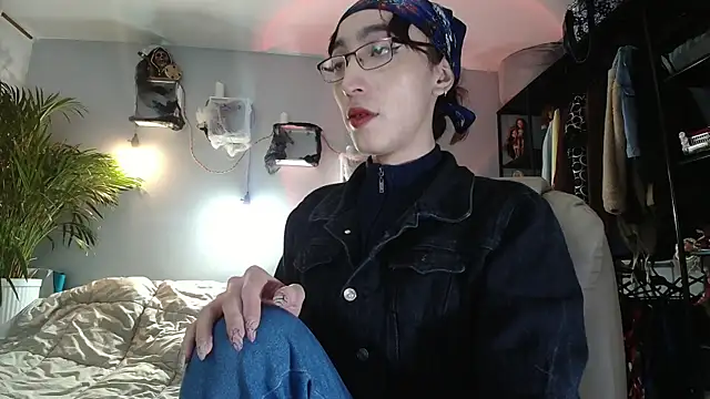 NicoleCortez online show from November 2025 02:23:02 AM