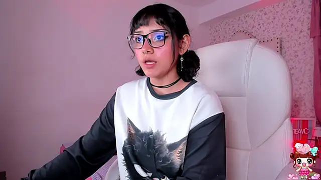 Snapshot of lucyycy chatting on February 2025 11:52:01 PM lucyycy online show from February 2025 11:52:01 PM