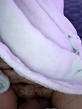 LoGaNfree88 online show from April 2026 10:34:02 PM