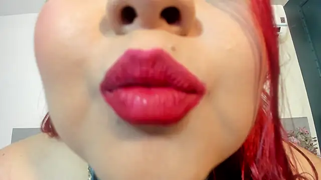 EmmaSmith2 online show from February 2026 02:43:02 AM