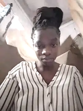 Snapshot of shape30 chatting on December 2025 05:46:02 AM shape30 online show from December 2025 05:46:02 AM