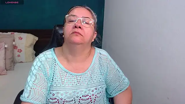 scaelettdubois online show from May 2026 12:52:02 AM
