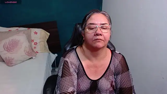 scaelettdubois online show from March 2026 02:32:01 AM