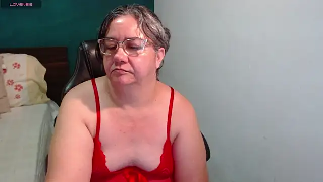 Snapshot of scaelettdubois chatting on July 2026 12:11:01 AM scaelettdubois online show from July 2026 12:11:01 AM