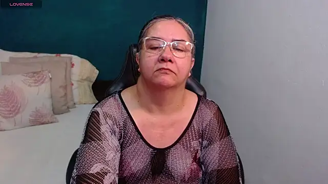 scaelettdubois online show from April 2026 01:56:02 AM