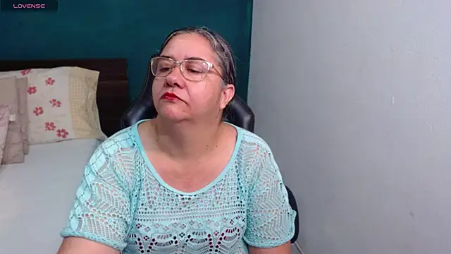 scaelettdubois online show from February 2026 01:08:02 AM