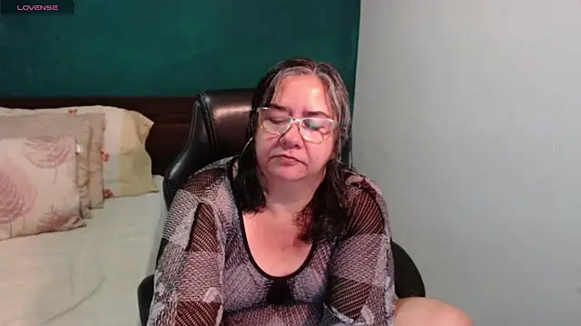 Snapshot of scaelettdubois chatting on July 2026 01:56:01 AM scaelettdubois online show from July 2026 01:56:01 AM