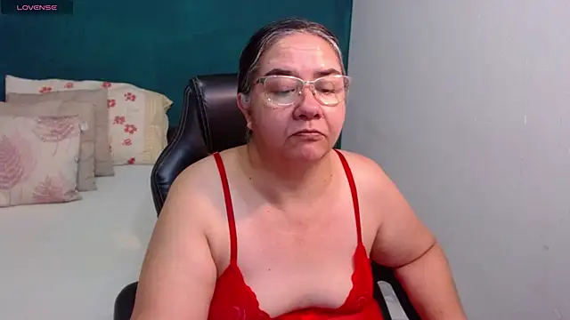 scaelettdubois online show from April 2026 01:51:01 AM