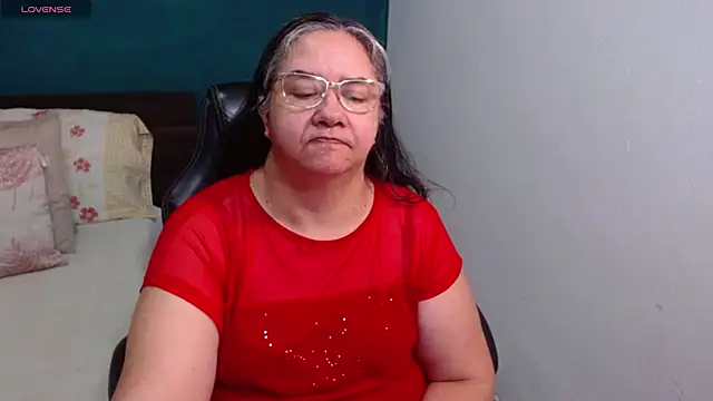 Snapshot of scaelettdubois chatting on June 2026 10:16:02 AM scaelettdubois online show from June 2026 10:16:02 AM