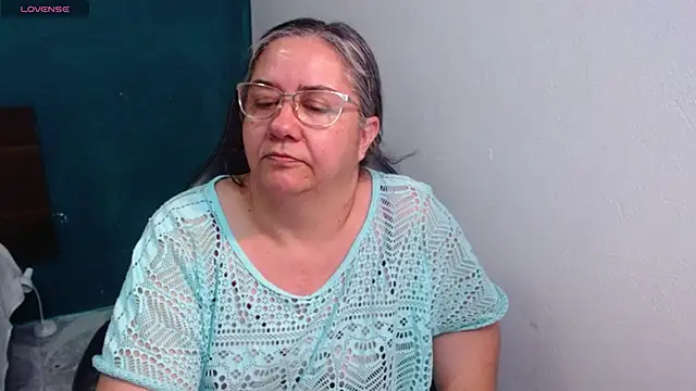 scaelettdubois online show from June 2026 02:22:01 AM