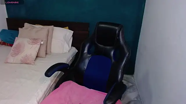 scaelettdubois online show from February 2026 10:29:01 PM