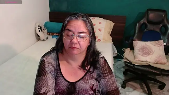 Snapshot of scaelettdubois chatting on July 2026 10:21:02 AM scaelettdubois online show from July 2026 10:21:02 AM