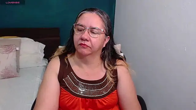 scaelettdubois online show from December 2025 09:11:01 AM