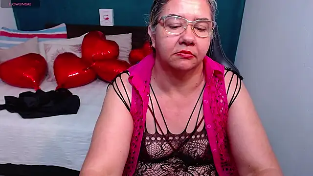 Snapshot of scaelettdubois chatting on February 2025 02:31:01 AM scaelettdubois online show from February 2025 02:31:01 AM