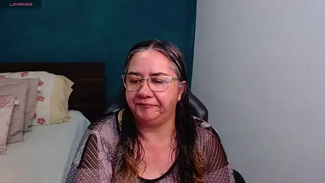 scaelettdubois online show from May 2026 02:20:01 AM