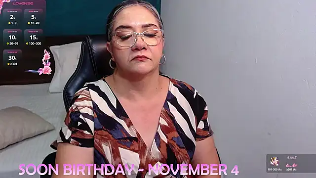 scaelettdubois online show from November 2025 01:52:02 AM