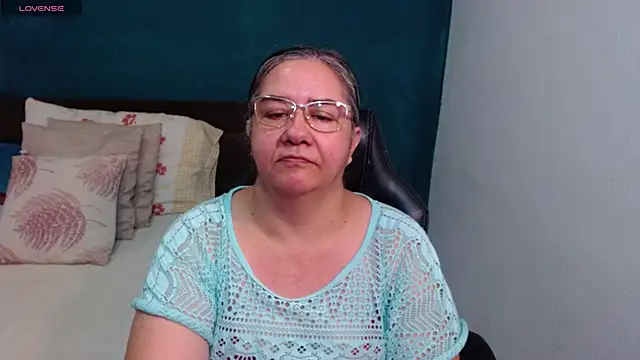 scaelettdubois online show from May 2026 01:57:02 AM