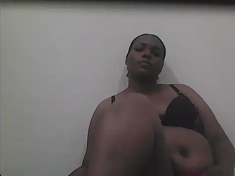 Snapshot of Naughty_Laurah chatting on November 2025 09:36:01 PM Naughty Laurah online show from November 2025 09:36:01 PM