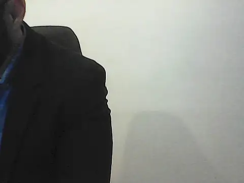 Kalel17073 online show from June 2026 03:57:01 PM
